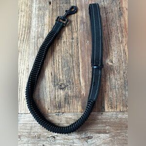 Durable Black Dog Leash with Reflective Stitching